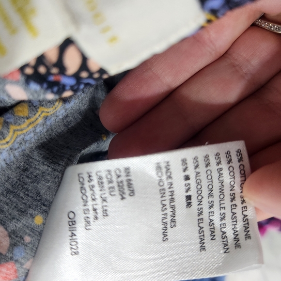 Anthropologie Maeve Abstract City Shorts size 6 - Picture 7 of 8